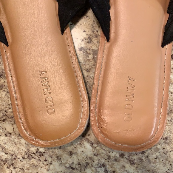 Old navy size 10 black sandals - Picture 5 of 8